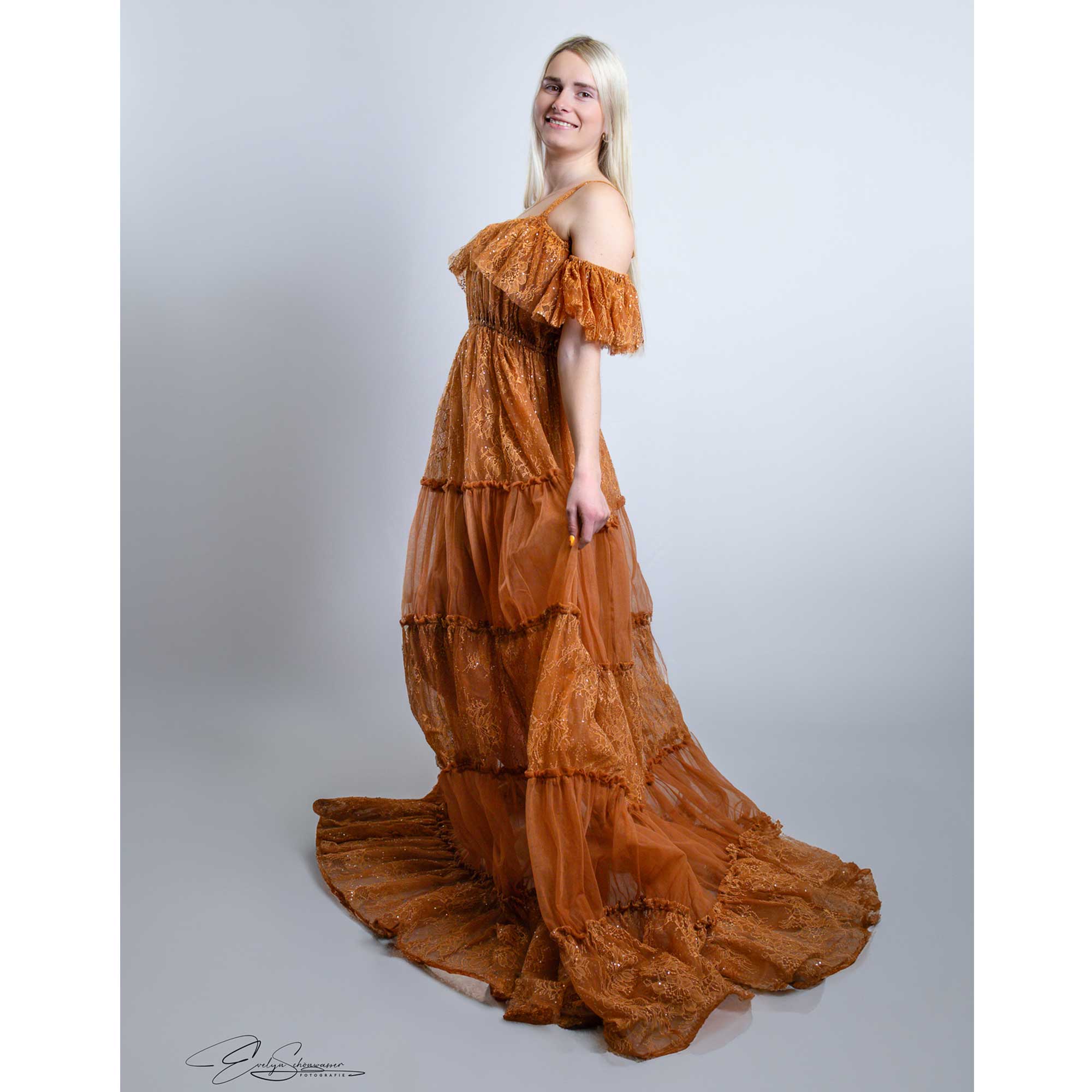 Women Formal Wear Photoshoot - Don & Judy платья для беременных