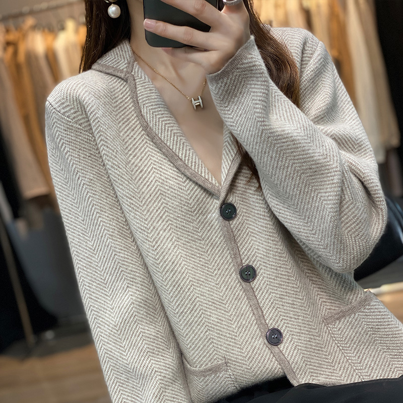 Женский шерстяной костюм из чи – обзор и цена Tailored Coat Wool