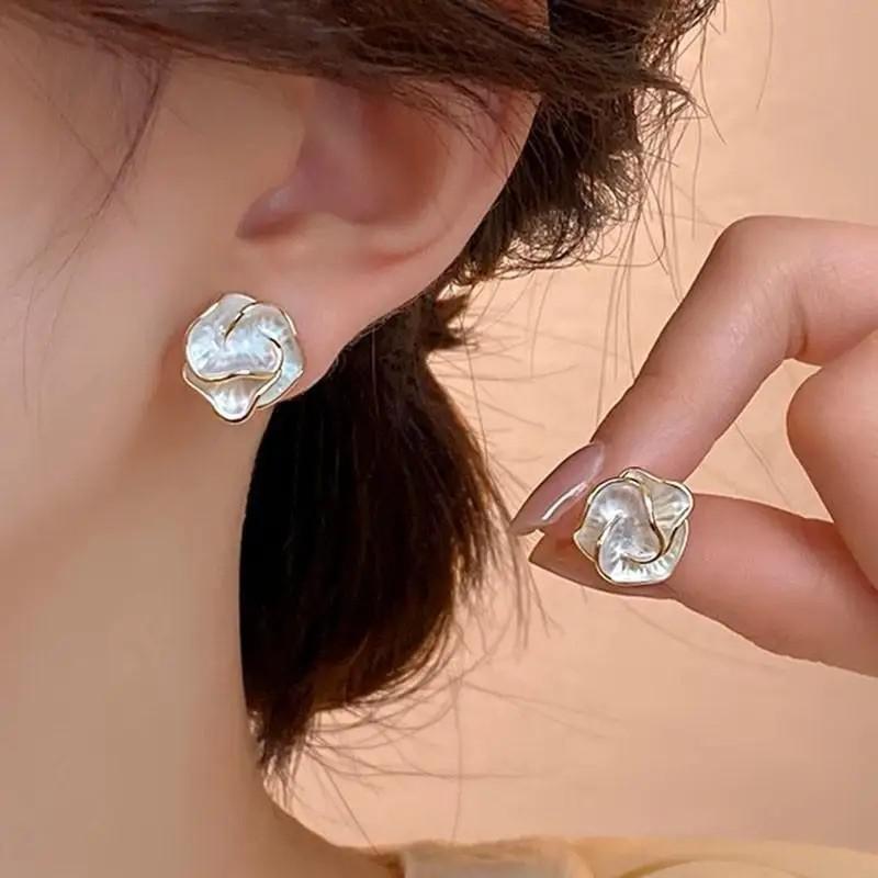 Женские винтажные серьги-гвозд – обзор и цена Pearl Earring Stud